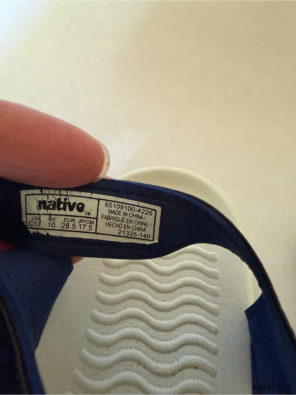 Native lightweight sandals